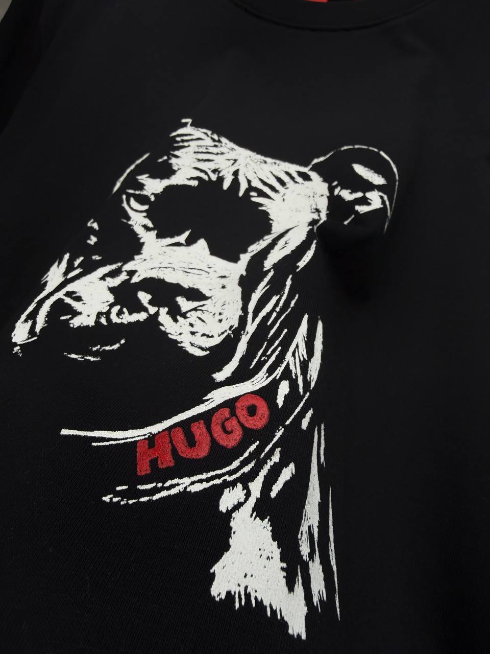 HUGO BOSS TSHIRT