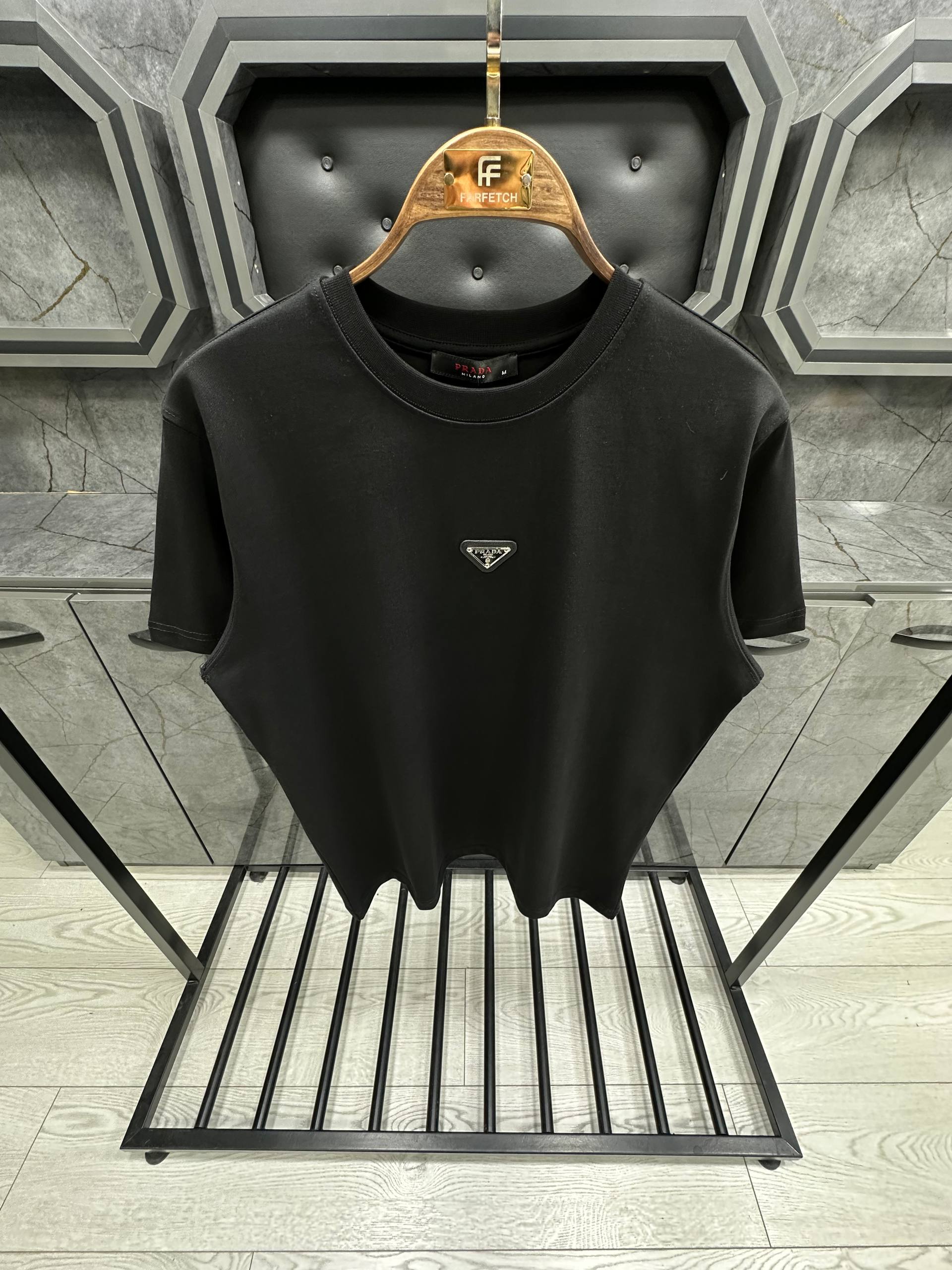 PRADA TSHIRT