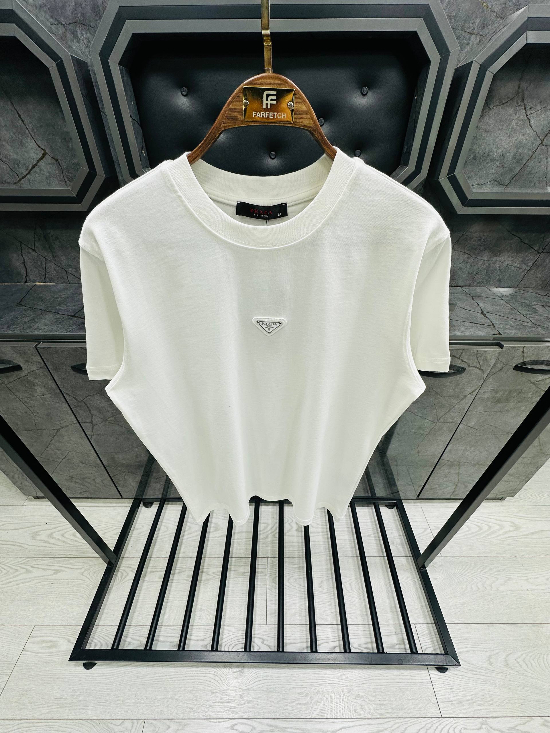 PRADA TSHIRT