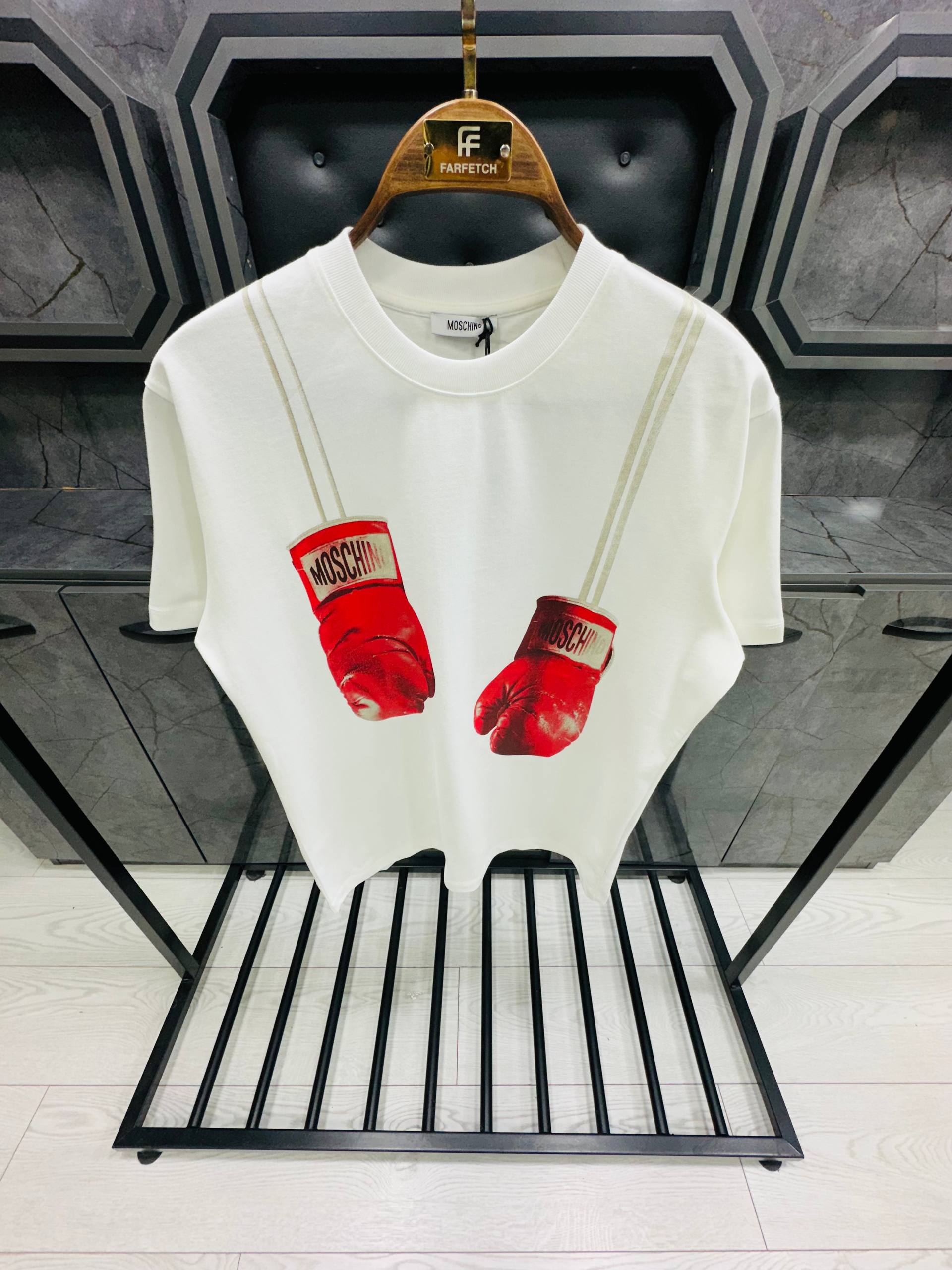Moschino Tshirt
