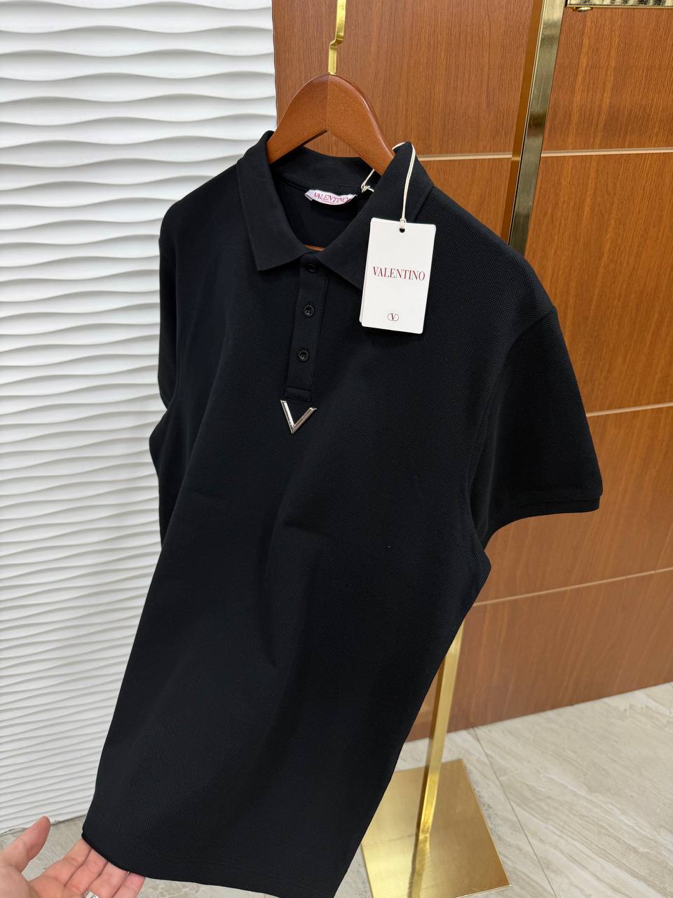 VLTN TSHIRT