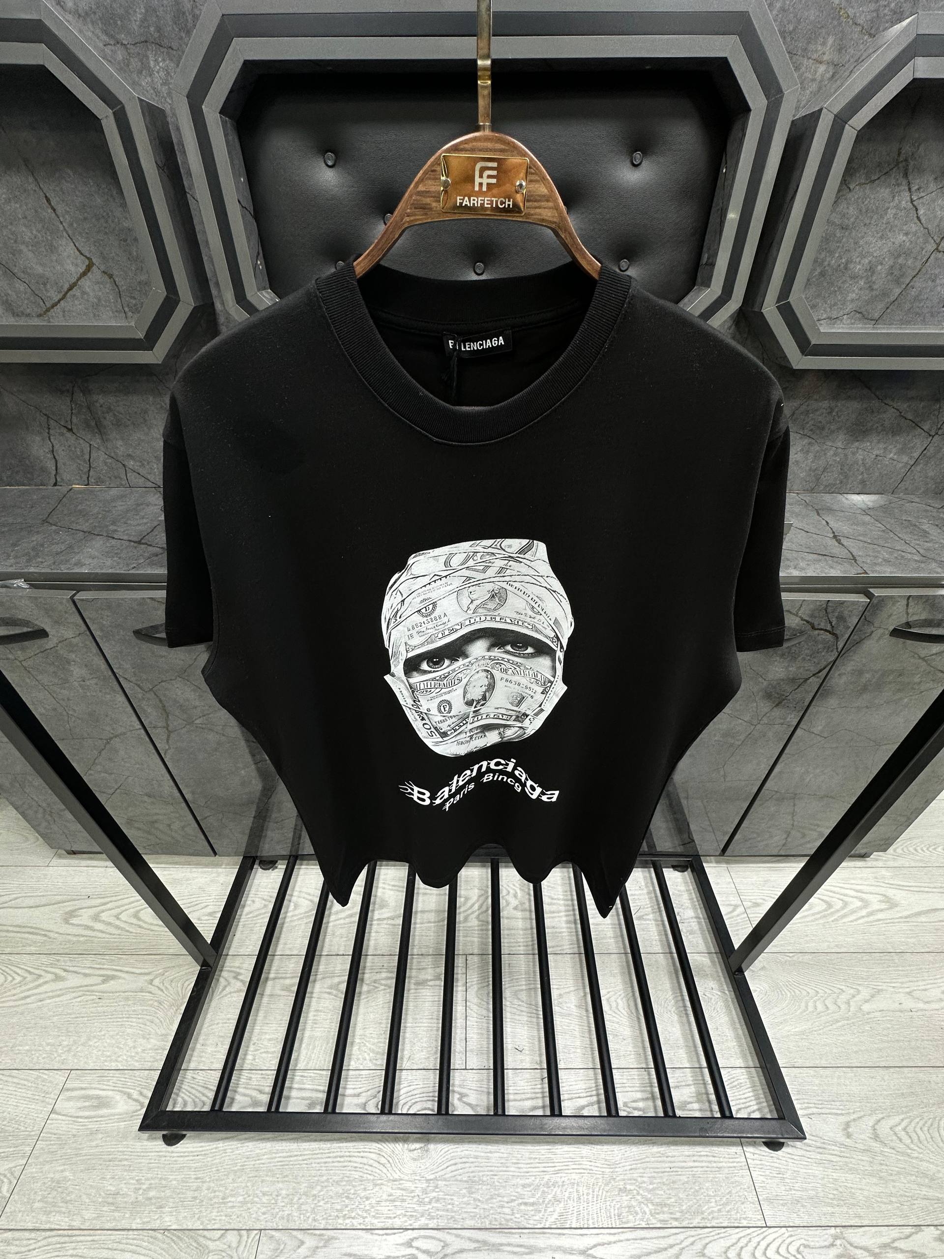 Balenciaga Tshirt