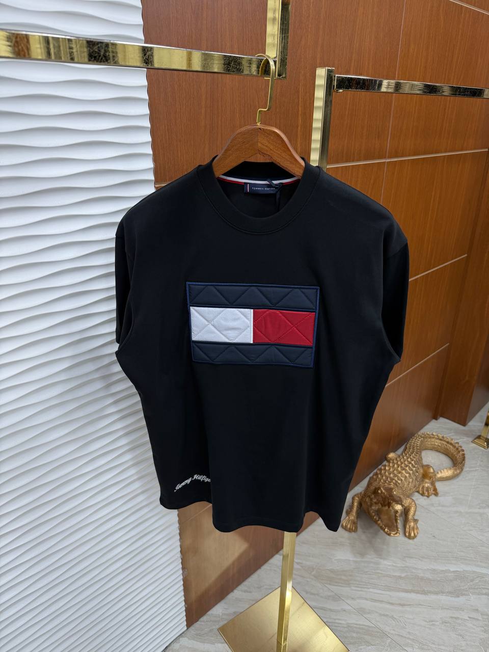 Tommy H. Tshirt