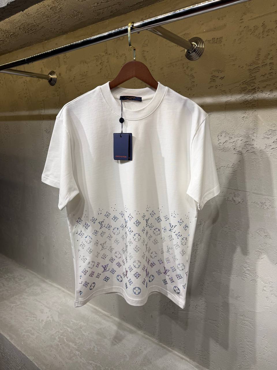 LV TSHIRT