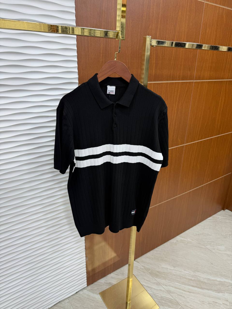 TOMMY HILFIGER TSHIRT