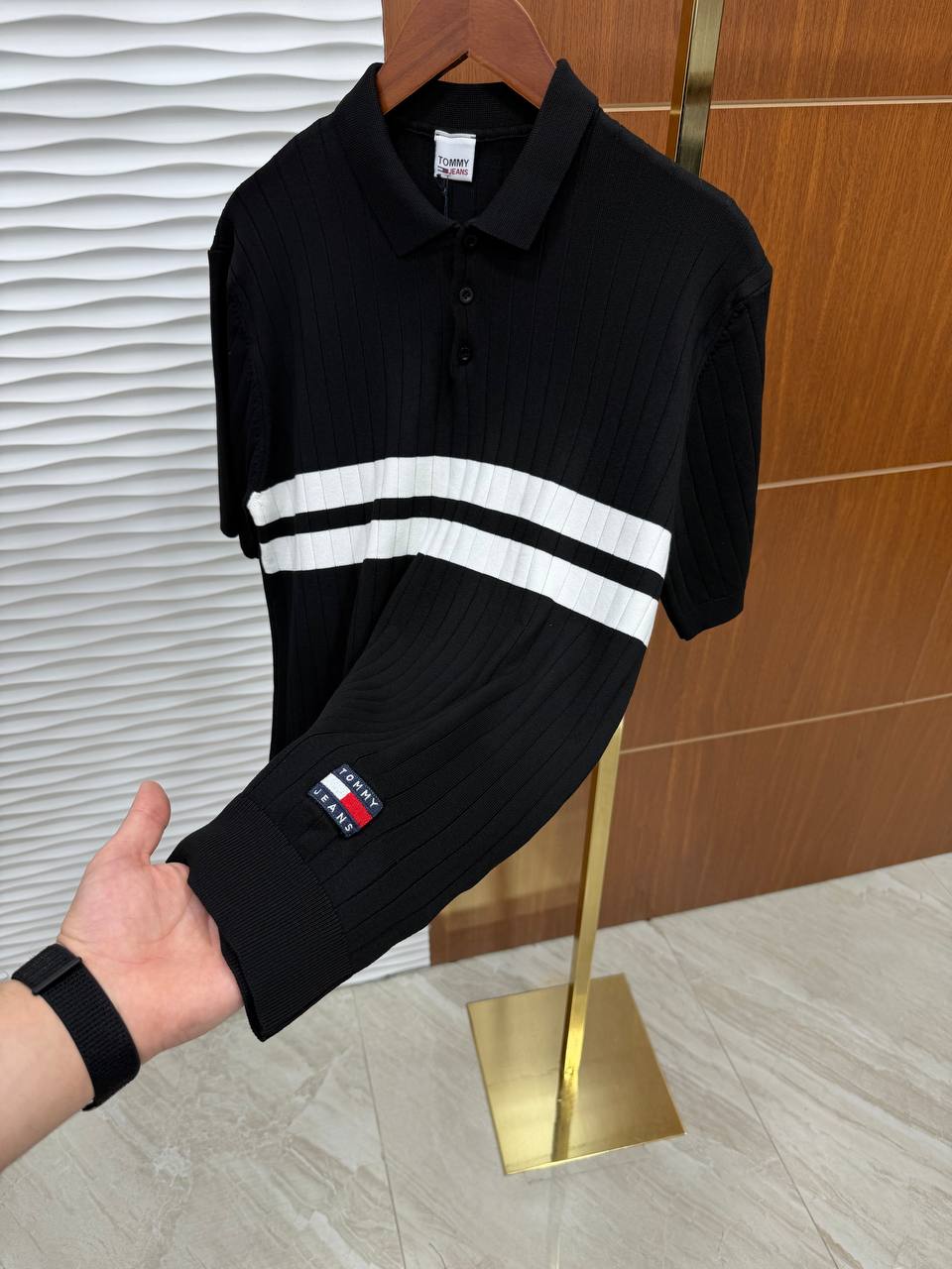 TOMMY HILFIGER TSHIRT