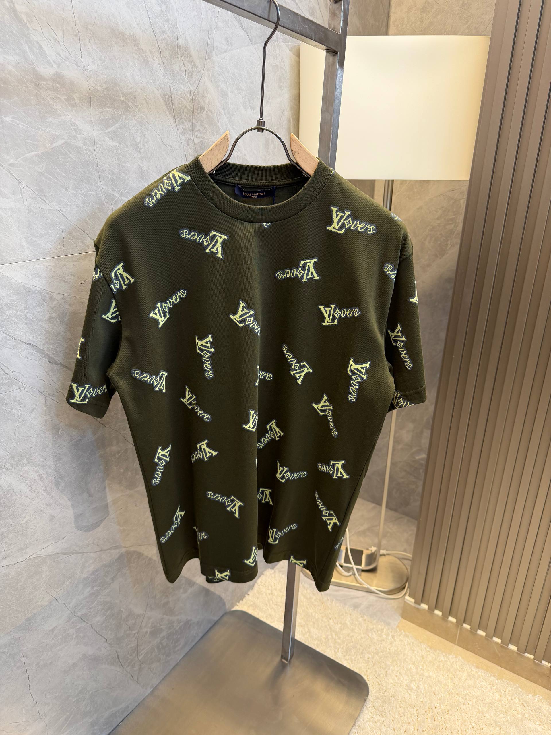 Lv Tshirt