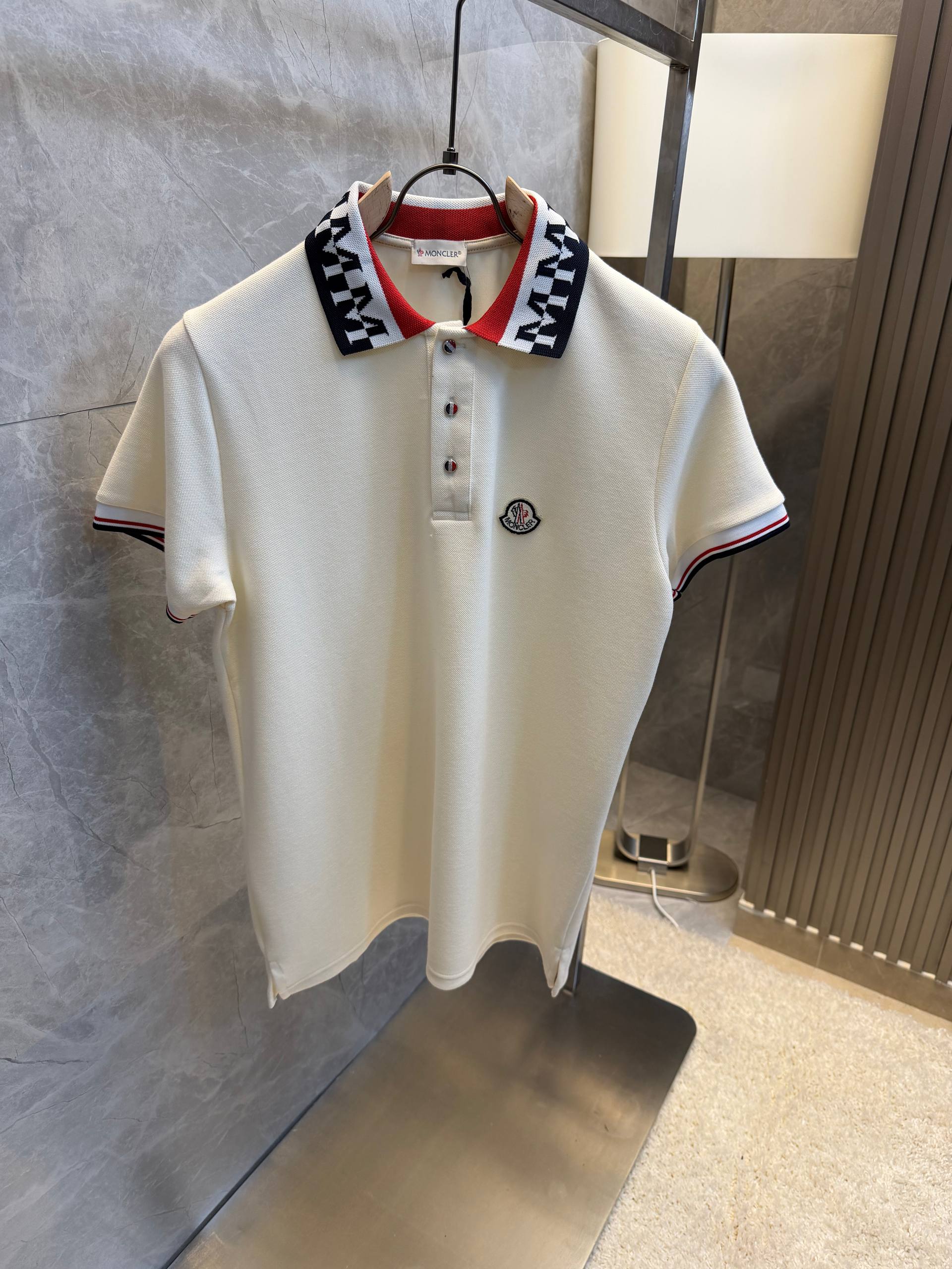 Moncler Tshirt