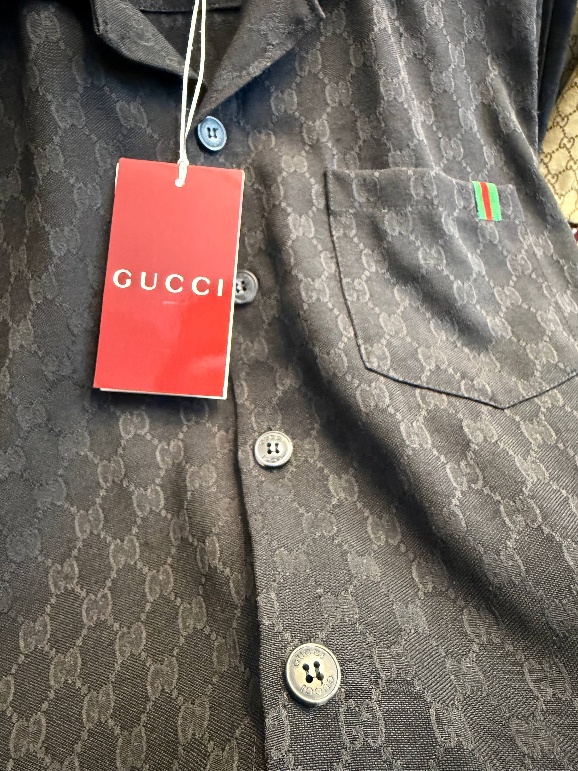 Gucci Takım