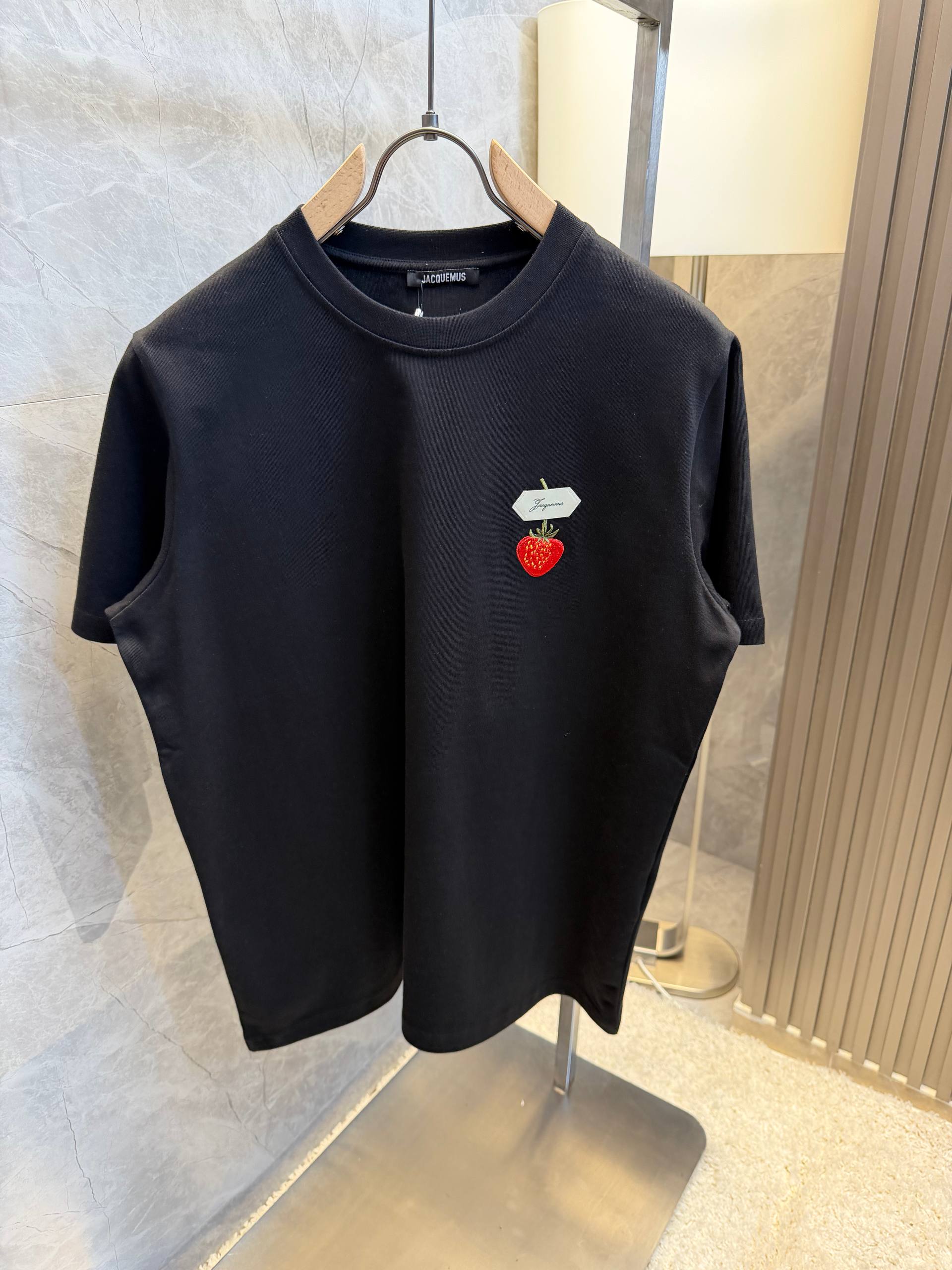 Jacquemus Tshirt