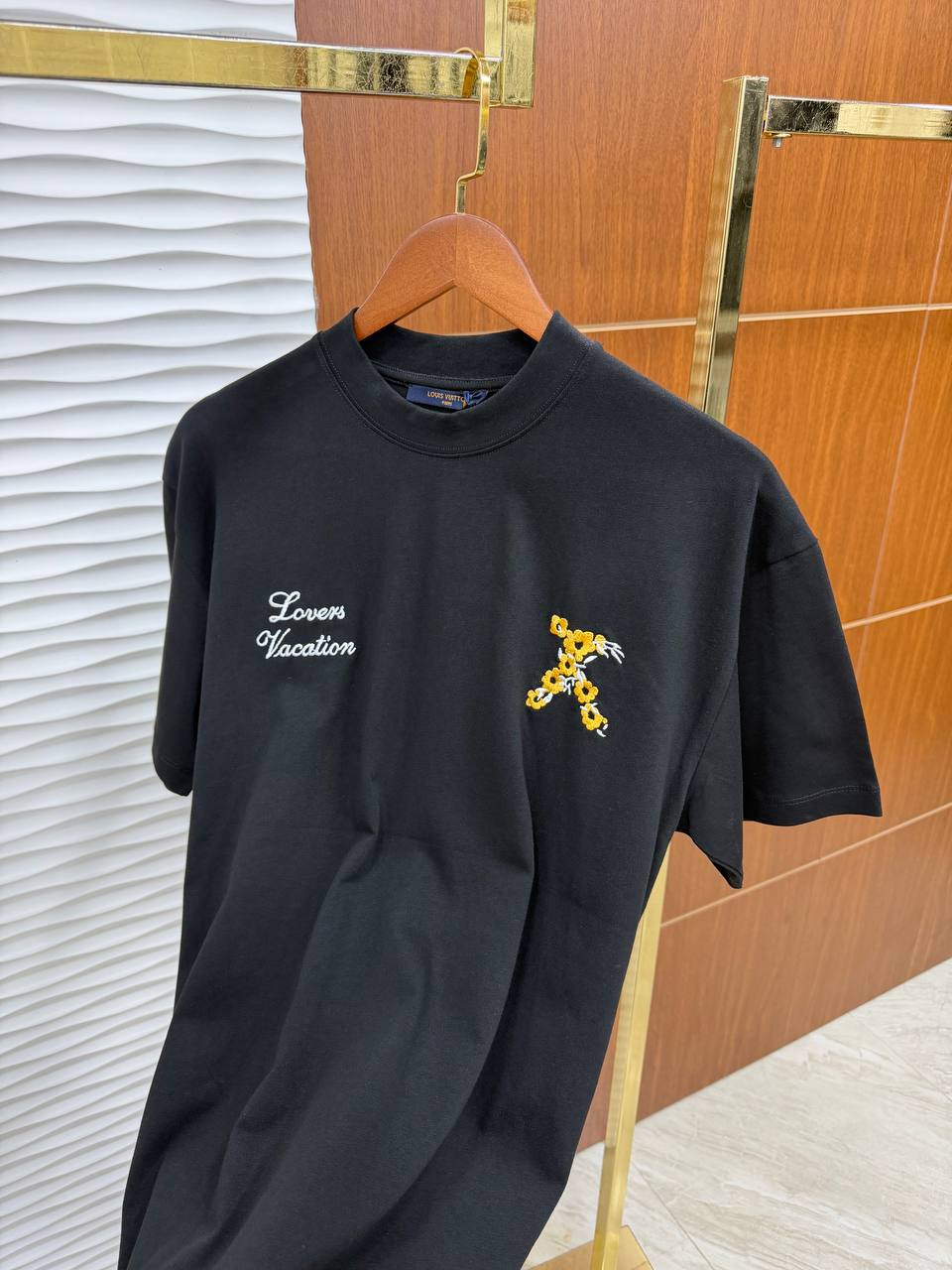 Lv Tshirt