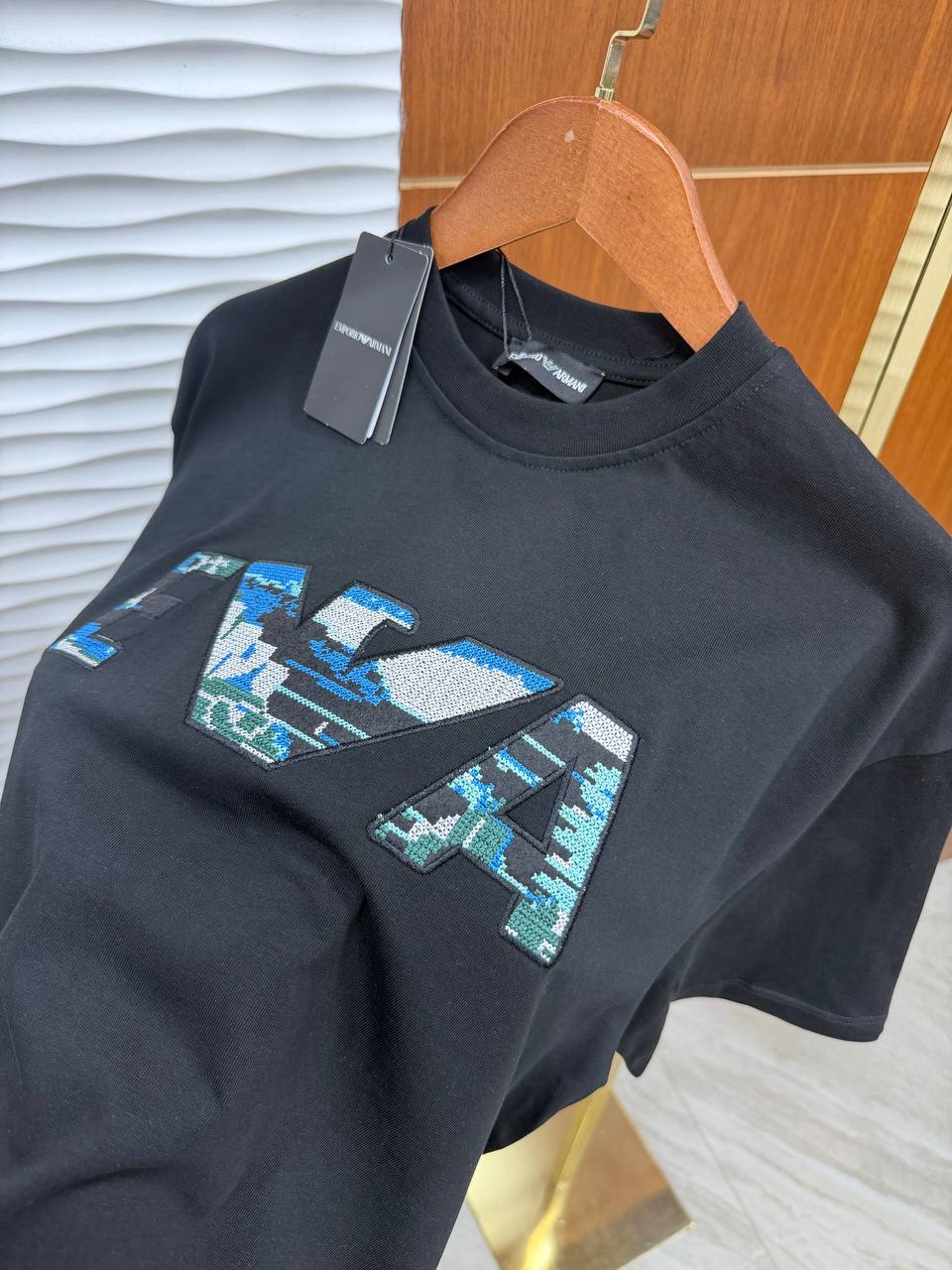 Siyah E. Armani Tshirt